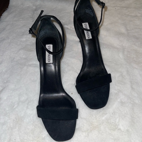 NWOT Steve Madden Suede Heels - Picture 2 of 4